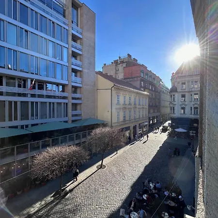 Appartamento New Modern Comfort In The Heart Of Bratislavas Old Town *