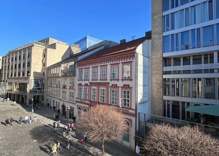 New Modern Comfort In The Heart Of Bratislavas Old Town * ブラチスラヴァ